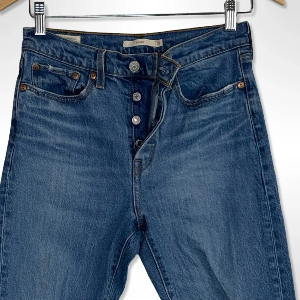 Levi’s Premium Women’s Wedgie Fit Straight Leg Jeans – Medium Wash – Size 27 - Picture 3 of 7